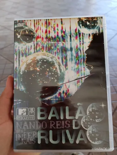 DVD Nando Reis, bailão do ruivão participação de Joelma