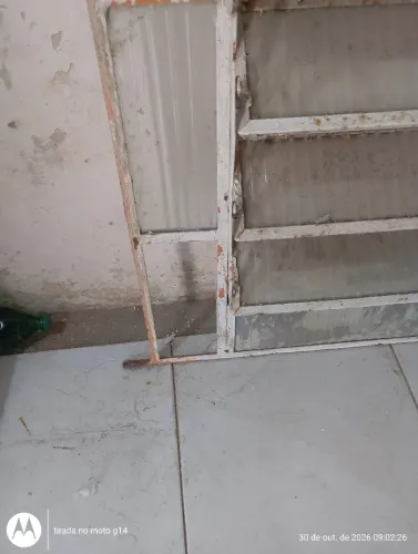 Vendo janela basculante de 80cm de largura/1 metro de altura 
