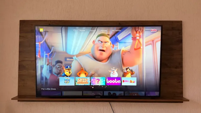 Smart tv samsung 55 polegadas + painel + suporte articulável