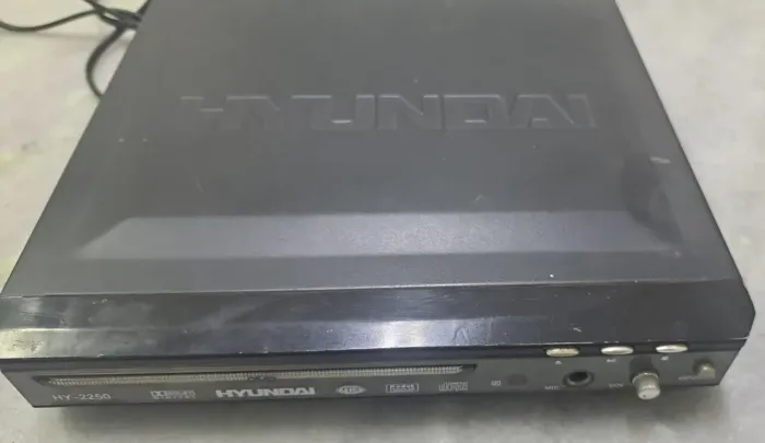DVD HUNDAY