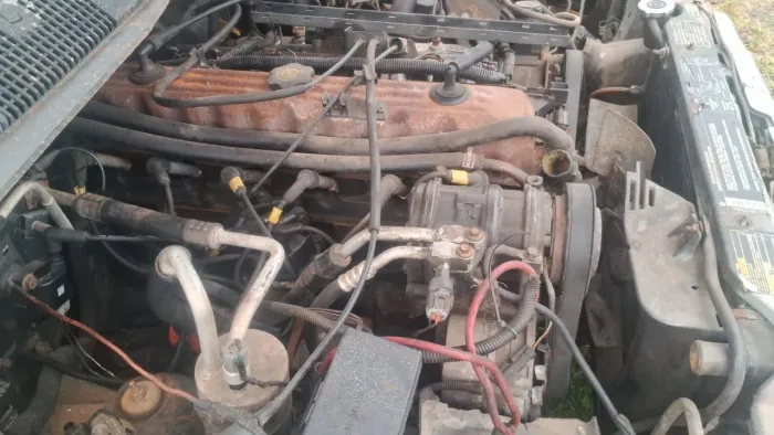 Vende-se motor Cherokee 