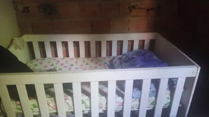 Berço usado poucas vezes com colchão