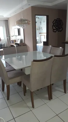 Mesa 8 cadeiras
