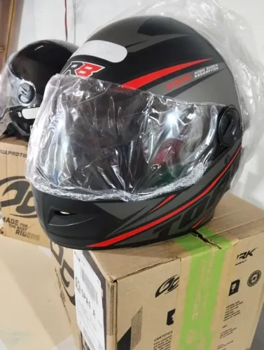 Capacete novo 