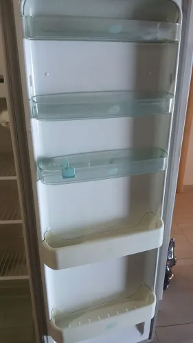 Geladeira Eletrolux R360 em bom estado