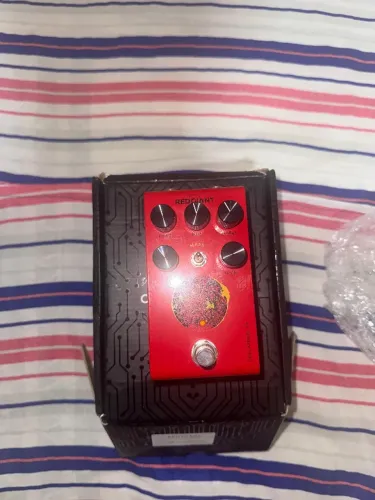 Red Giant - Pedal De Distorção