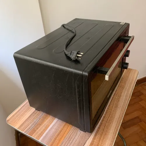 Forno elétrico Suggar 42 litros preto