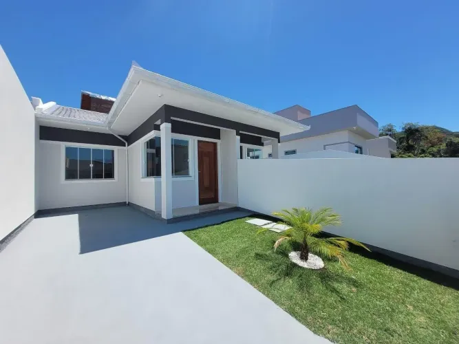 Casa Geminada 2 Quartos 50m² - Novo Bela Vista