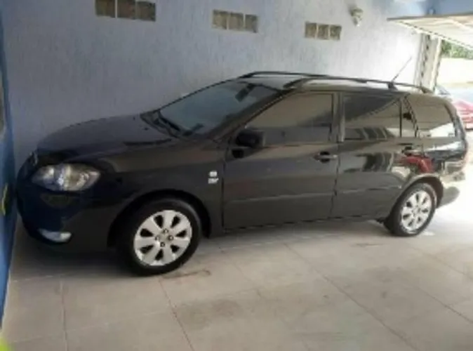 Toyota Fielder para retirada de peças