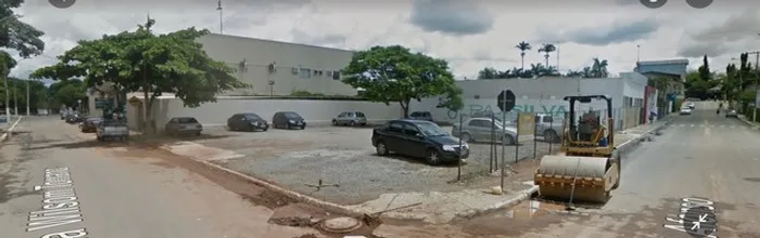 Vende-se lote comercial no centro de  trindade-Go 