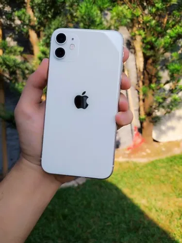 iPhone 11 128 GB - Branco Impecavel