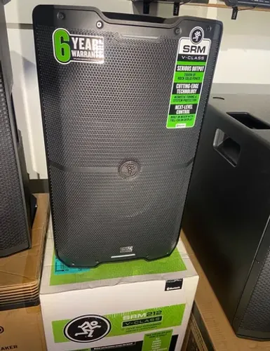 Mackie Srm v-class 2000w Nova Na Caixa