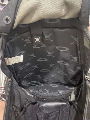 Mochila oakley icon-usada/preta e cinza 