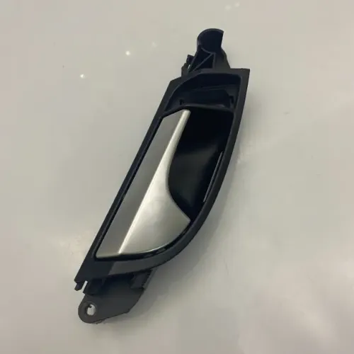 Maçaneta Interna Traseira Direita Audi Q7 2010/11 4L0837020