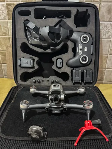 DJI FPV Fly More Combo