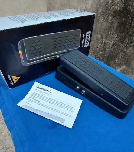 Pedal Wah-Wah Behringer HB 01 Hellbabe