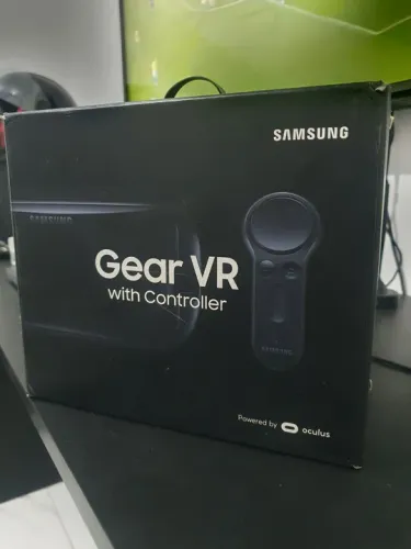 Óculos de Realidade Virtual Samsung Gear VR com Controle