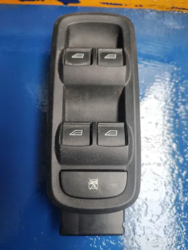 botão vidro elétrico New fiesta