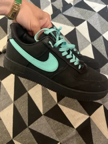 Nike Air Force 1 - Black/Tiffany