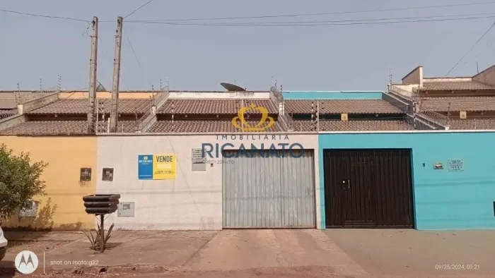 CASA COM 03 QUARTOS SENDO 1 SUÍTE NO LAGO SUL