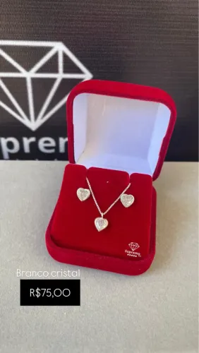 Conjunto Branco Cristal Coração Acompanha certificado de garantia