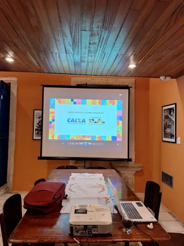 Aluguel de projetor data show e tela