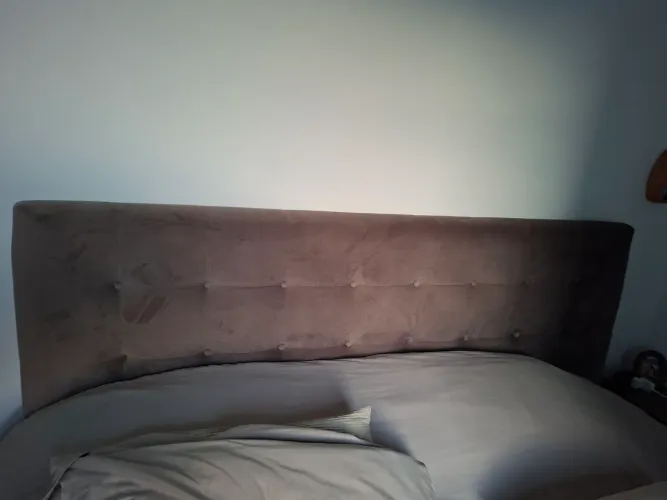 Cabeceira de cama estofada em veludo, Herval, preço para vender rápido