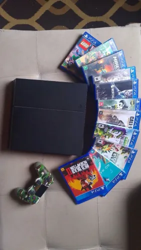 Vendo ps4 e jogos