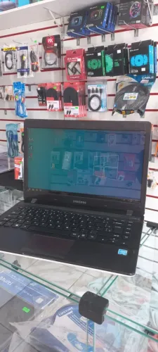 Notebook Samsung Branco 4gb Ram SSD 128gb com teclado e bateria Nova!
