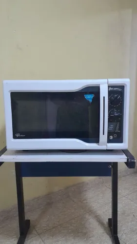 Microondas Fischer Hot Grill PARA DESCARTE (PEÇA MORTA)