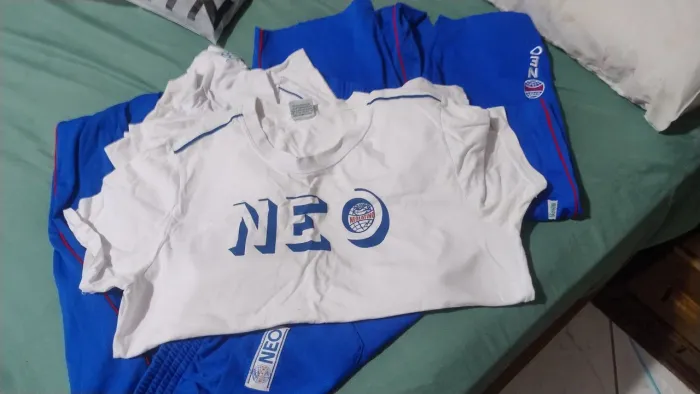 Uniforme completo colégio Neolatino