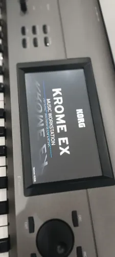 Korg Krome EX 73 parcelo no cartão 