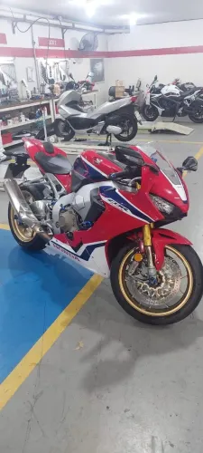 CBR 1000RR FIREBLADE SP