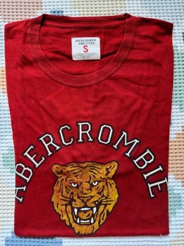 Camisetas Abercrombie - Tamanho P