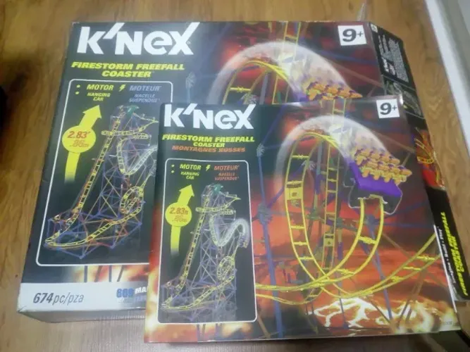 Robótica KNEX Firestorm 674 Peças Made in Usa Novo na caixa Peça de Coleção