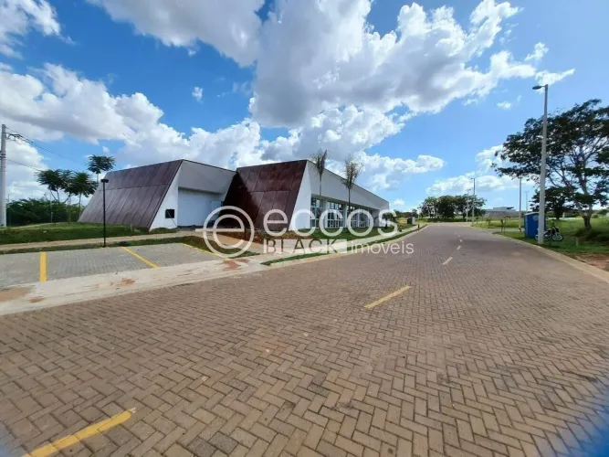 Terreno em condomínio à venda, Laranjeiras - Uberlândia/MG