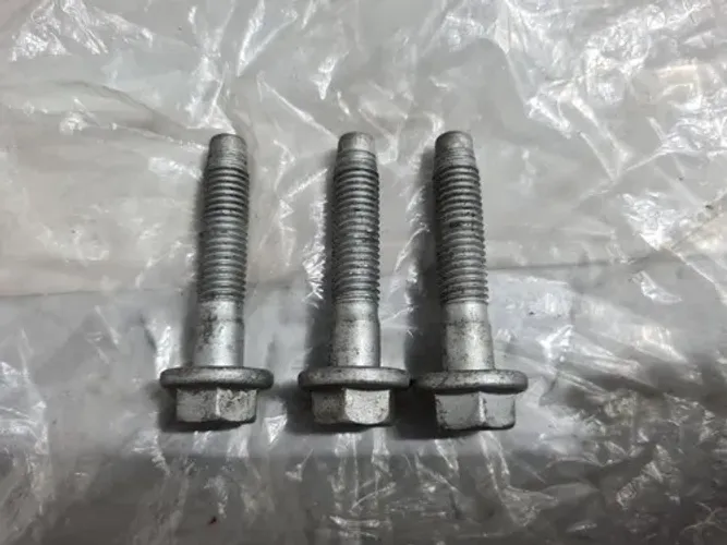 Parafusos Do Coxim Grand Cherokee 3.0 2014/2015 *02
