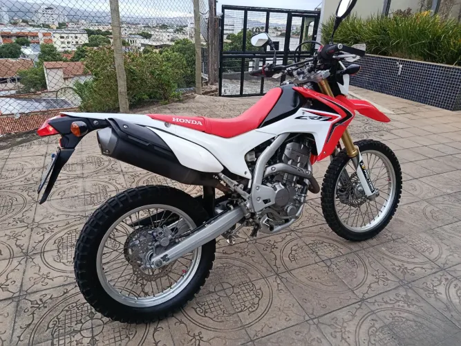 Honda CRF 250 L 2013 impecável