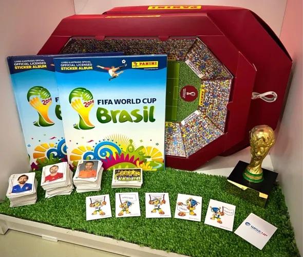 2 Álbuns Copa do mundo Brasil 2014 - Capa Mole COMPLETO + Capa Dura Faltando apenas 8!