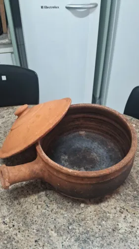 Panela barro 6L e fruteira de barro grande