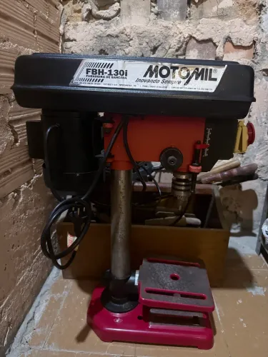 Furadeira de Bancada Motomil FBH-130i 13mm - Funcionando