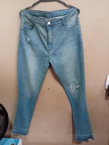 Calça Jeans Feminina Tam 42