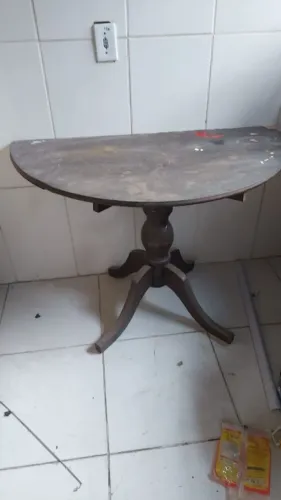 Mesa neia lua  antiga de madeira