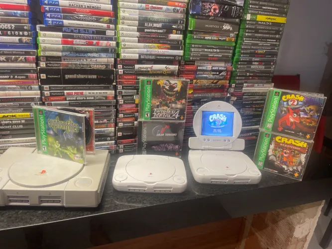Coleção de jogos Ps1 e ps1 fat , slim , e ps one com tela venda ou trocas 