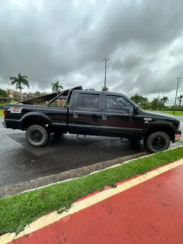 F250 4x4 dupla 