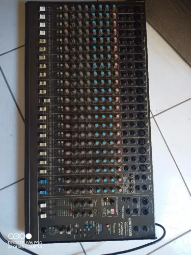 Mesa de som Wattson ciclotron 24 canais