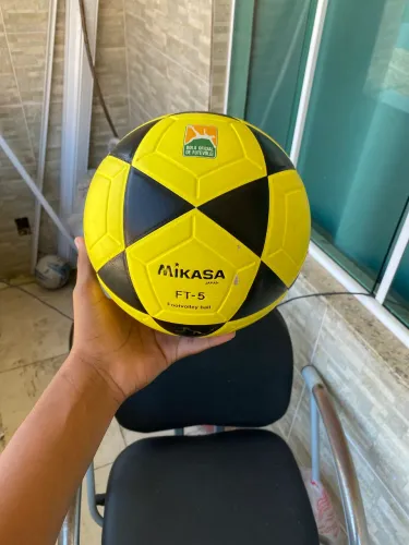 Bola de futevôlei Mikasa 