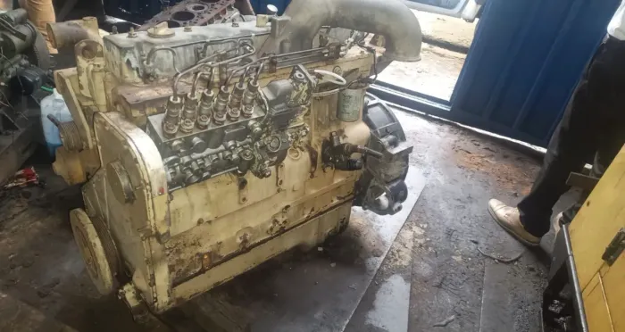 Motor Cummins Série C de 310 hp