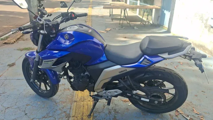 Fazer 250 com 17 mil km Unico Dono