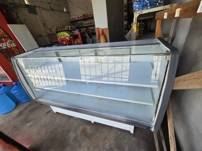 Balcão refrigerador de frios